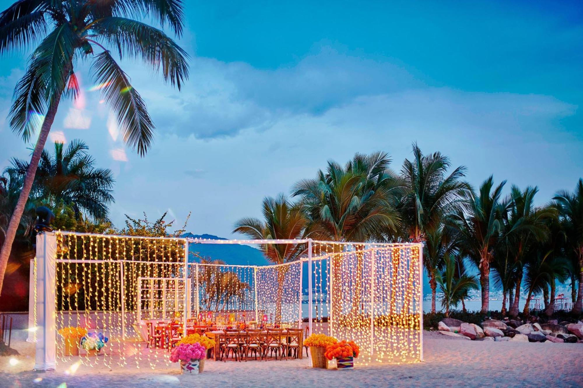 Marriott Puerto Vallarta Resort & Spa Exterior photo